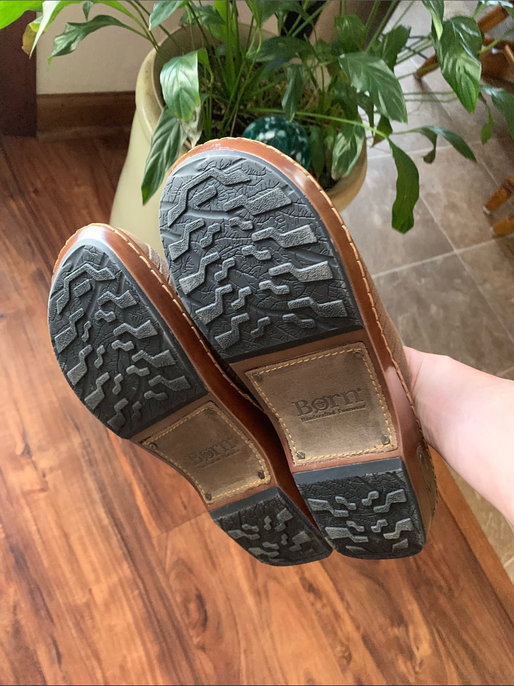 Born Clogs - Picture 4 of 5